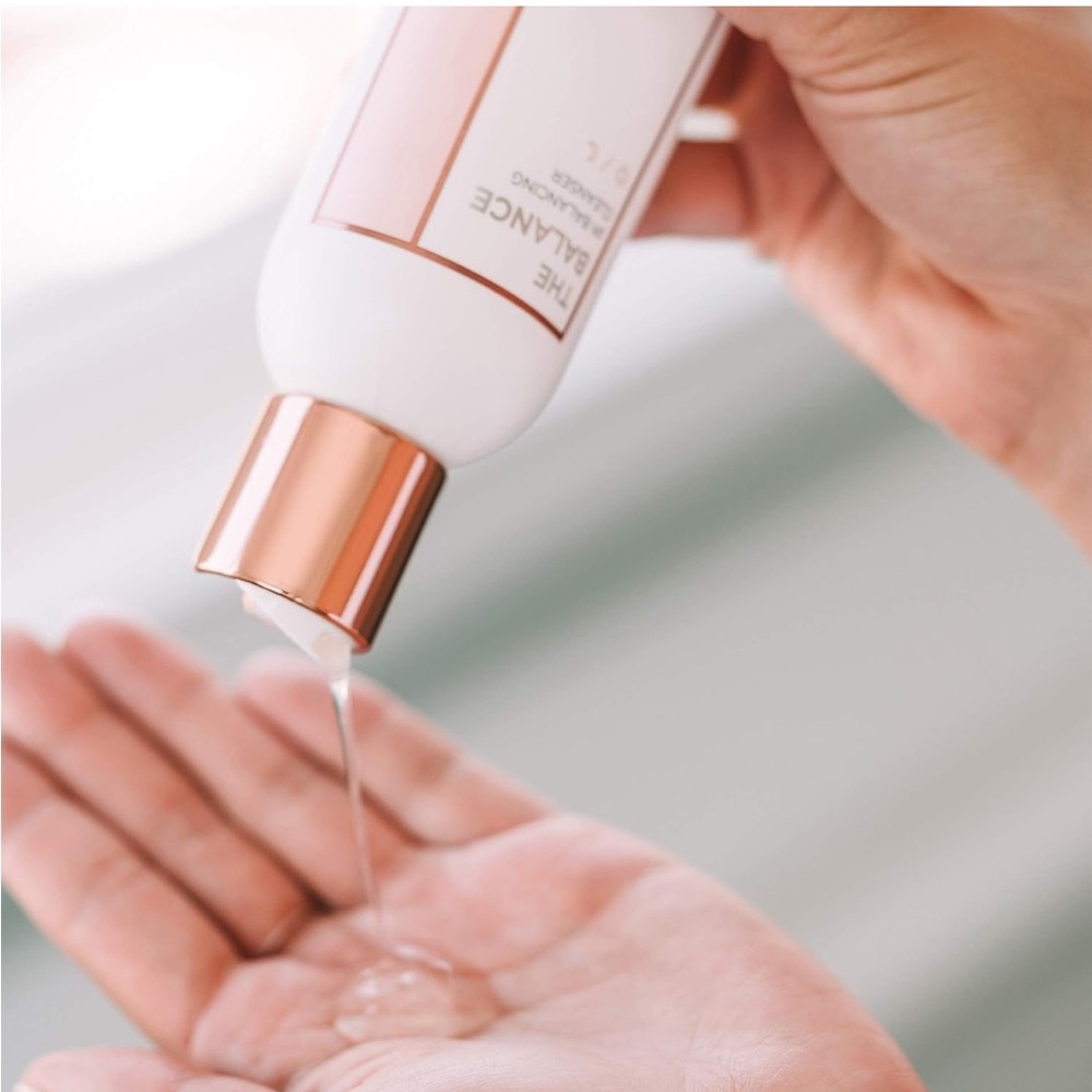 NIB BeautyBio The Balance pH Balancing Gel Cleanser - Picture 3 of 5
